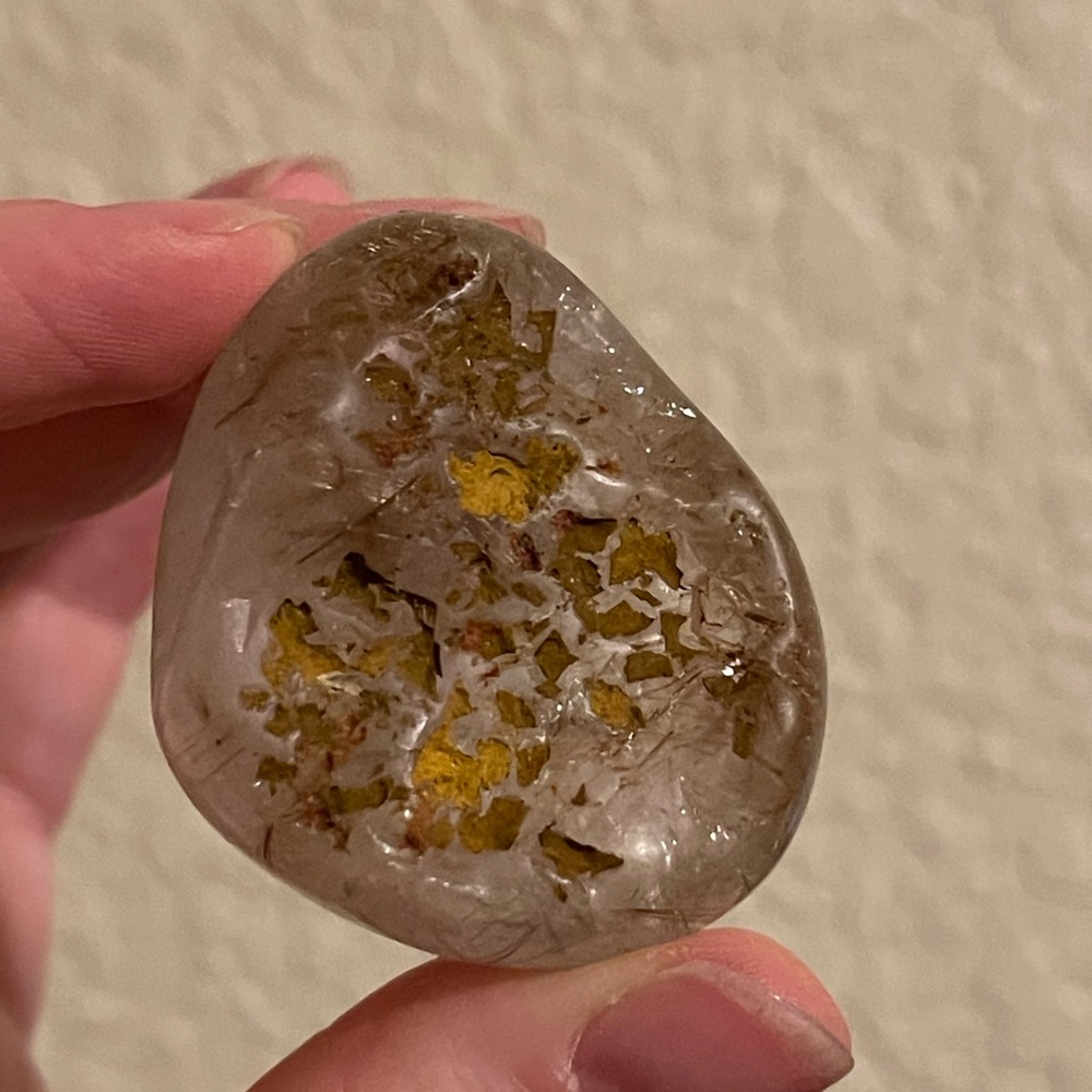Rutilated Quartz polished lens from Brazil - Picture 5 of 5